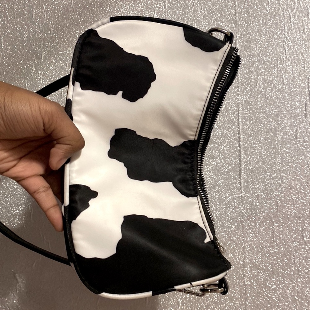 A cute handbag purse !
